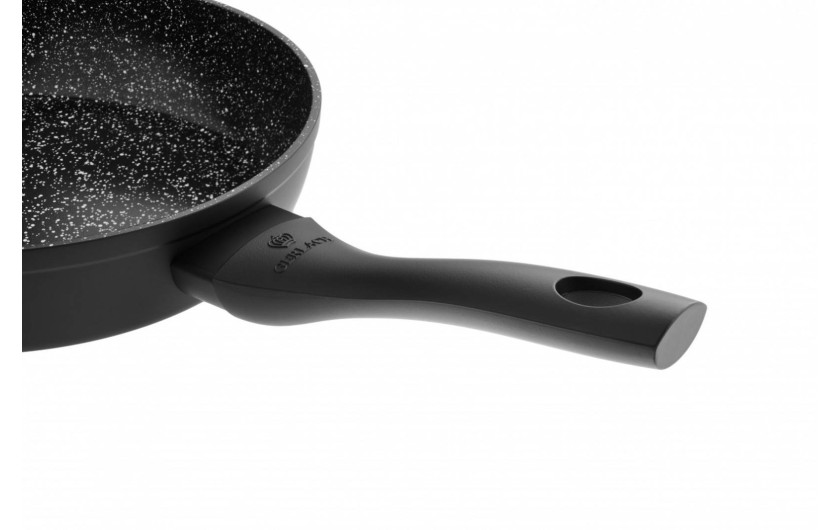 Zestaw 3x patelni 20/24/28 cm + brytfanna 32 cm + garnek 28 cm GRANITEX