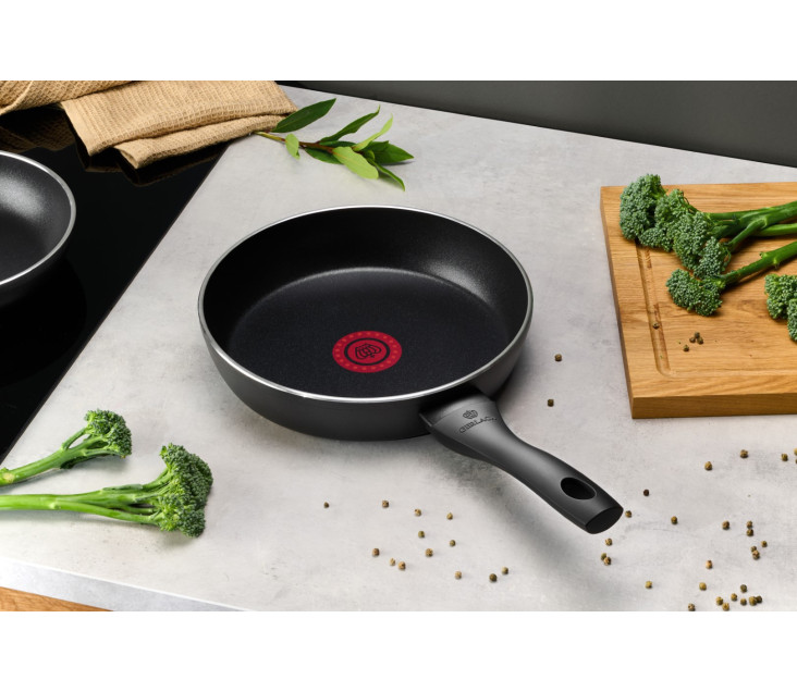 Patelnia CONTRAST...