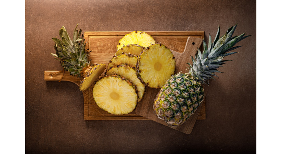 Ananasowy tort owocowy – przepis na smaczny letni deser