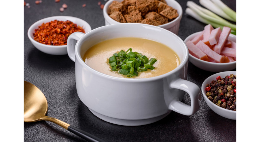 Przecierana zupa ziemniaczana – przepis na pyszną zupę krem