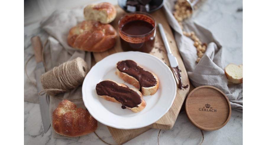 Domowy krem czekoladowo-orzechowy do kanapek – jak go przygotować?