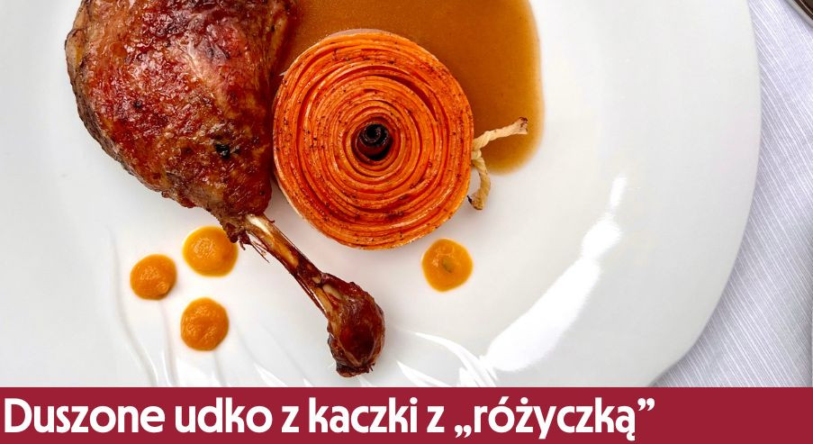 Duszone udko z kaczki z marchewkową „różyczką” – przepis na elegancki obiad