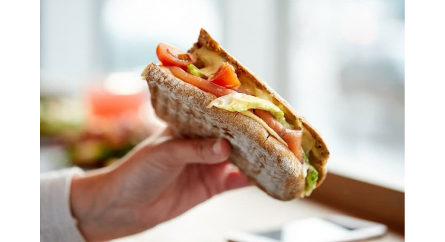 Panini z indykiem – włoska kanapka na każdą porę dnia!