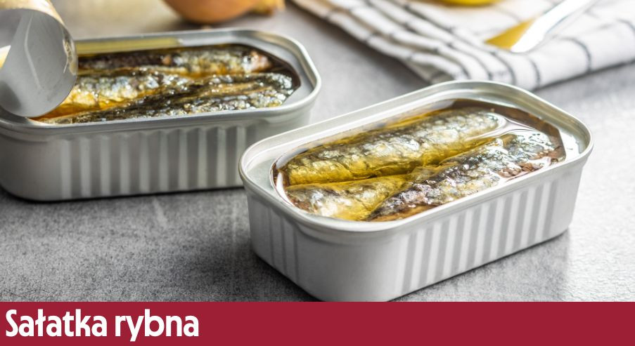 Sałatka rybna – przepis na smaczny dodatek do rodzinnej kolacji