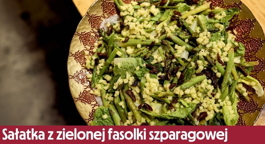 Sałatka z zielonej fasolki szparagowej – na słodko z ananasem!
