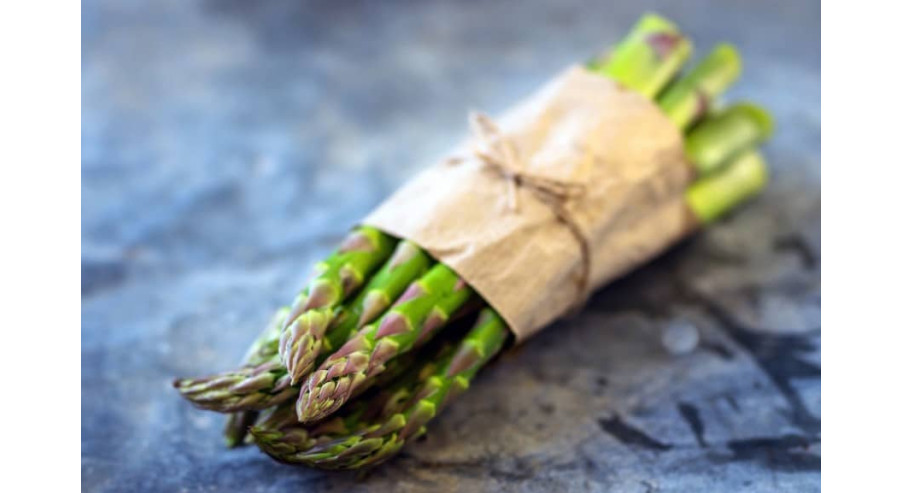 Szparagi z sosem holenderskim – przepis nie tylko na obiad