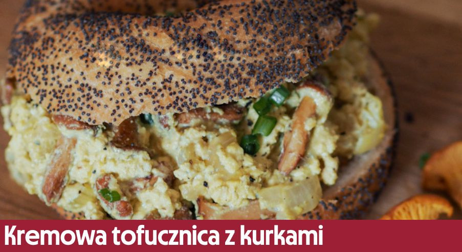 Kremowa tofucznica z kurkami – przepis na wegańską jajecznicę